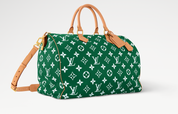 Louis Vuitton Speedy P9 Bandoulière 50 Monogram Leather Green, grand sac de voyage Louis Vuitton en cuir Monogram vert embossé avec poignées Toron et bandoulière ajustable.