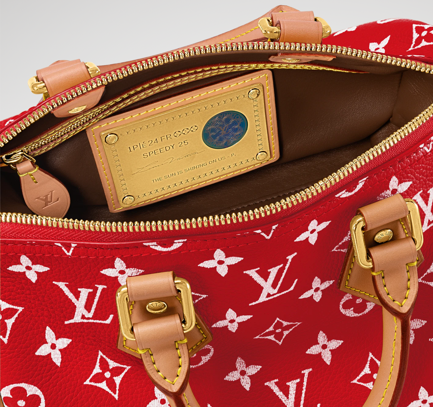 Louis Vuitton Speedy P9 Bandoulière 50 Monogram Leather Red, grand sac de voyage Louis Vuitton rouge en cuir Monogram avec poignées Toron et bandoulière.