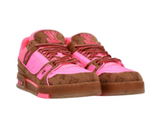 Louis Vuitton Trainer Pink Brown d’occasion, cuir de veau premium, coloris rose et marron, sneaker de luxe en bon état général.