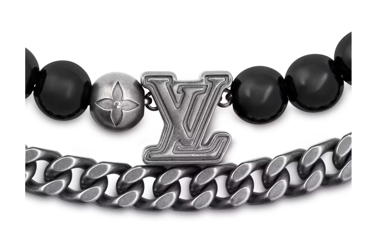 Louis Vuitton Vuitton Chain Belt, argenté, noire, vue sur le logo Louis Vuitton