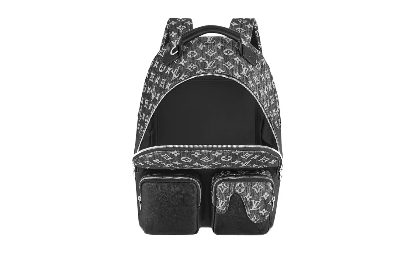 Louis Vuitton x Nigo Backpack Multipocket Monogram Black, sac à dos Louis Vuitton noir avec motif Monogram, plusieurs poches extérieures et bretelles ajustables.