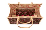 Louis Vuitton x Takashi Murakami Cherry OnTheGo, bordeaux, détaille rouge, vue de l'intérieurs