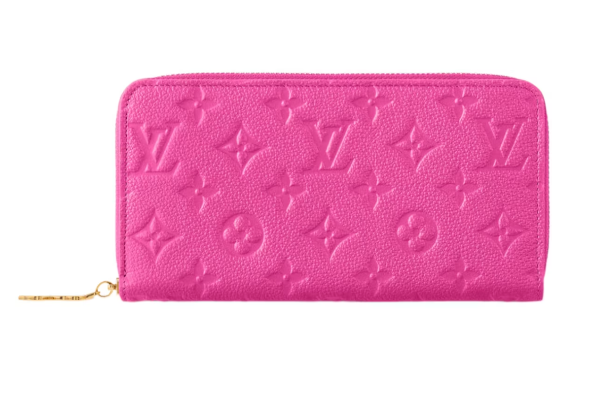 Louis Vuitton x Takashi Murakami Portefeuille Zippy Kawaii Rose , détaille rose , vue de facz
