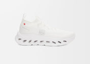 sneakers premium On Running Cloudtilt LOEWE blanches en mesh technique avec semelle CloudTec Phase et finitions haut de gamme vue de profil. 