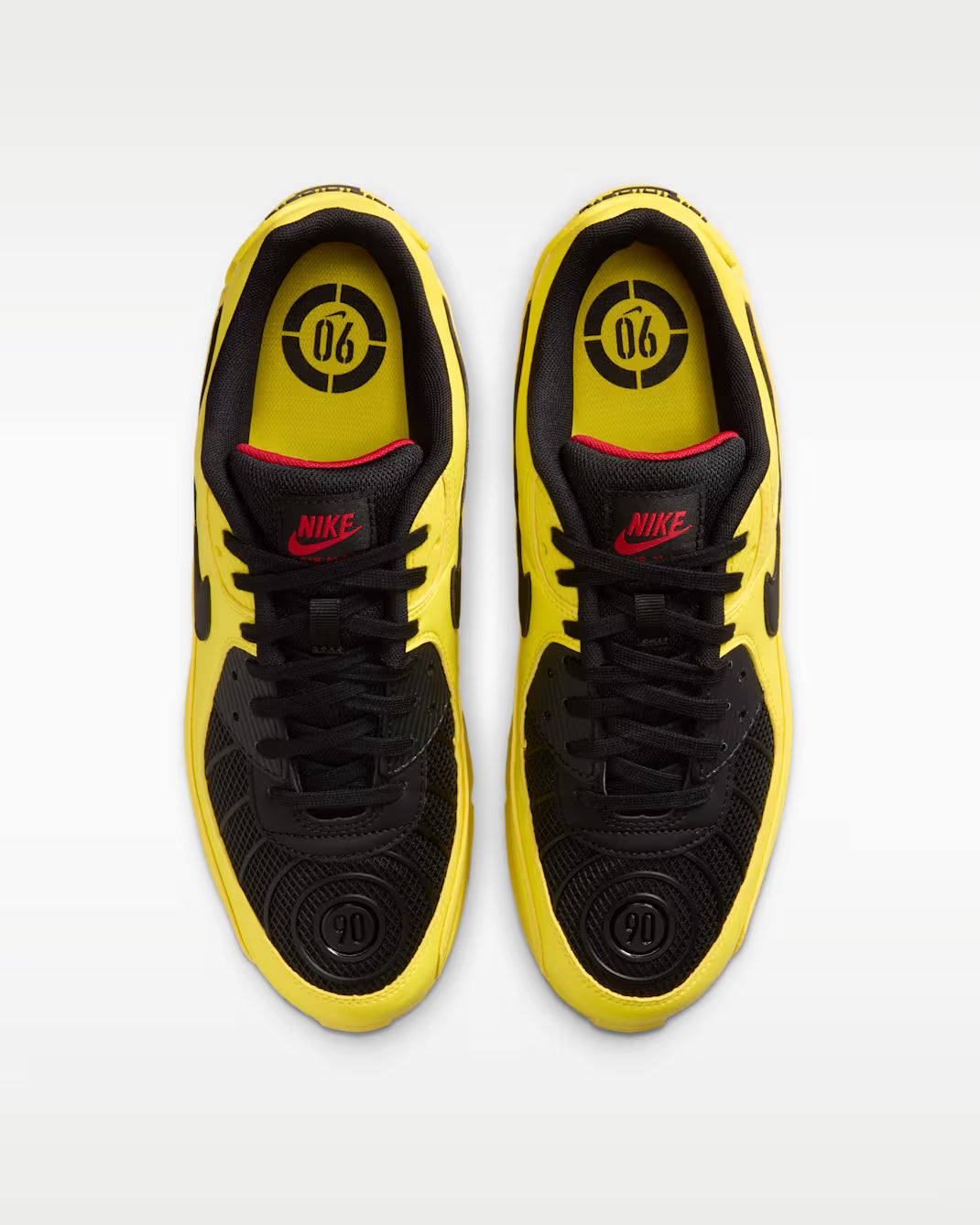 Sneaker Nike Air Max 90 Zest T90 Laser jaune en mesh technique avec semelle Air visible et détails inspirés de la Total 90.
