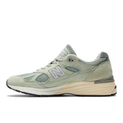 New Balance 991v2 Made in UK Sea Grass en suède vert et mesh premium avec amorti FuelCell et ABZORB SBS.