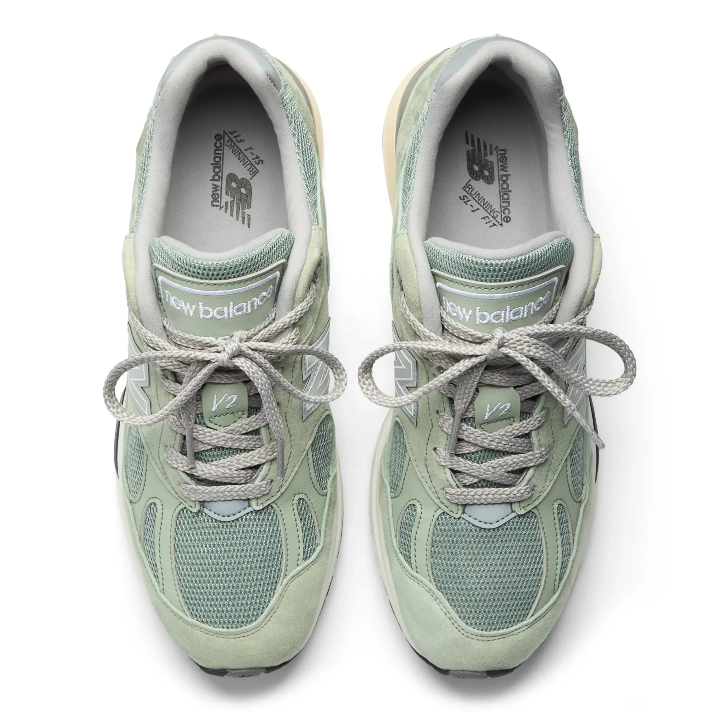 New Balance 991v2 Made in UK Sea Grass en suède vert et mesh premium avec amorti FuelCell et ABZORB SBS.