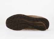 New Balance 991v2 MiUK Walnut Shitake, sneaker Made in UK aux tons Walnut et Shitake avec empeigne en mesh et suède et semelle FuelCell.