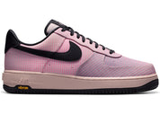 Sneaker Nike Air Force 1 Low LX Vibram Silt Red Black en cuir premium rouge et noir avec semelle Vibram et amorti Air classique.