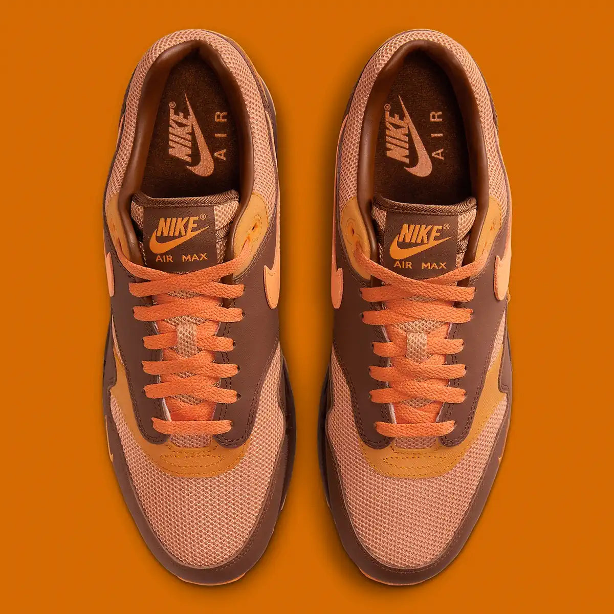 Chaussure de ville air max 1 marron et orange, semelle amortissante et confortable, vue de haut