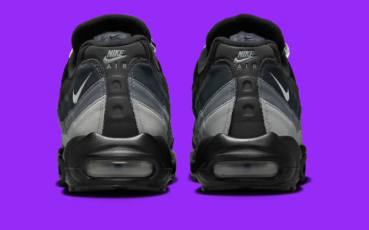 Nike Air Max 95 Grey Gradient noire et grise avec panneaux en dégradé Anthracite, Light Smoke Grey et Pure Platinum et unités Air Max visibles.