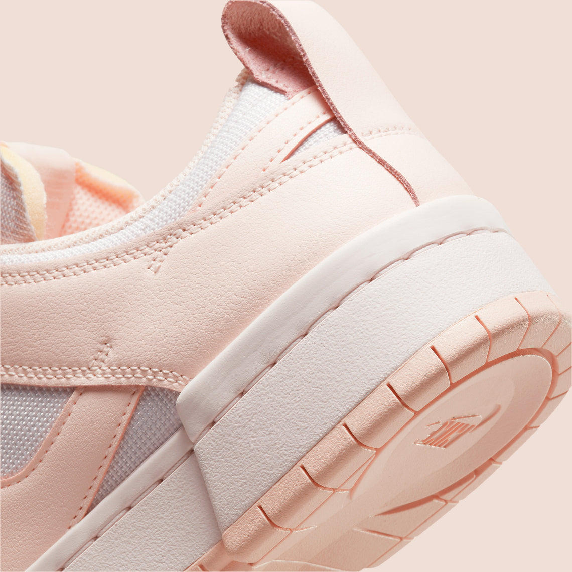Nike Dunk Low Disrupt Light Soft Pink