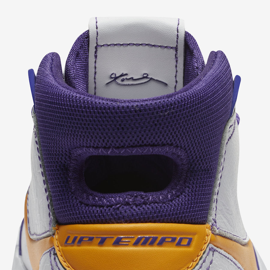 Sneakers Nike Kobe 1 Protro Think 16 Close Out en mesh respirant avec amorti Air Zoom+ premium et design performance.Vue zoomer arrière 