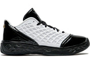 Nike Kobe 3 Low Protro blanche noire et dorée en mesh technique avec amorti Zoom Air et détails Metallic Gold premium. vue de profil