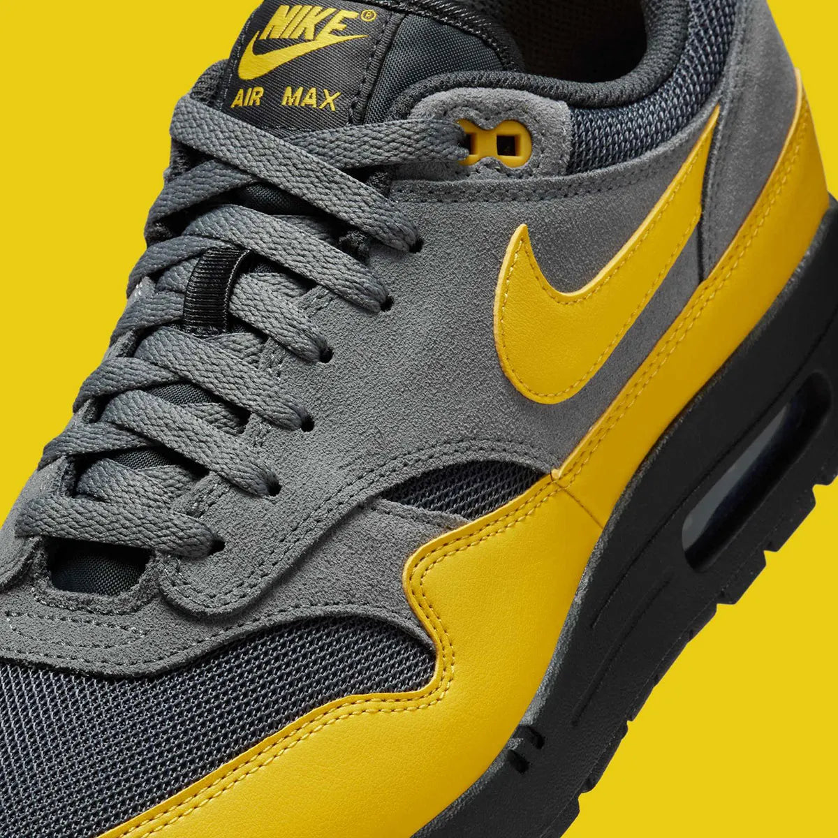Chaussure de ville Nike Air Max 1 Hufquake , noir , vert , semelle confortable , vue de coté