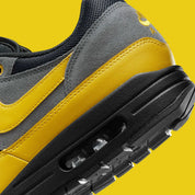 Chaussure de ville Nike Air Max 1 Hufquake , noir , vert , semelle confortable , vue de coté