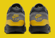 Chaussure de ville Nike Air Max 1 Hufquake , noir , vert , semelle confortable , vue de derrière