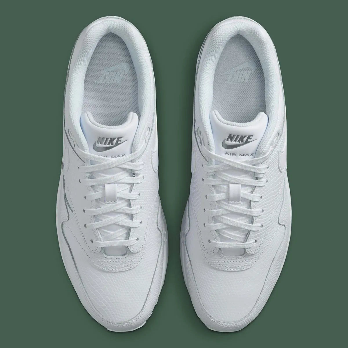 Chaussure de ville Nike Air Max 1 Vapor Green, blanc , gris , semelle confortable , vue de haut