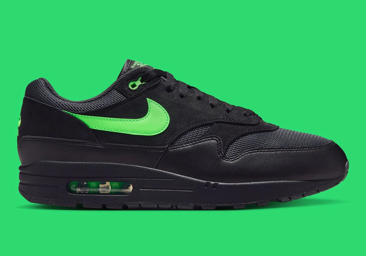 Chaussure de ville Nike Air Max 1 Hufquake , noir , vert , semelle confortable , vue de profil