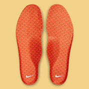 Nike Air Max 1 Premium Denim Leopard, sneaker en denim bleu avec détails léopard, empiècements en suède et unité Air visible. (vue semelle intérieur)