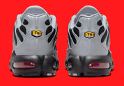 Nike Air Max Plus Wolf Grey Picante Red gris orange rouge noir 