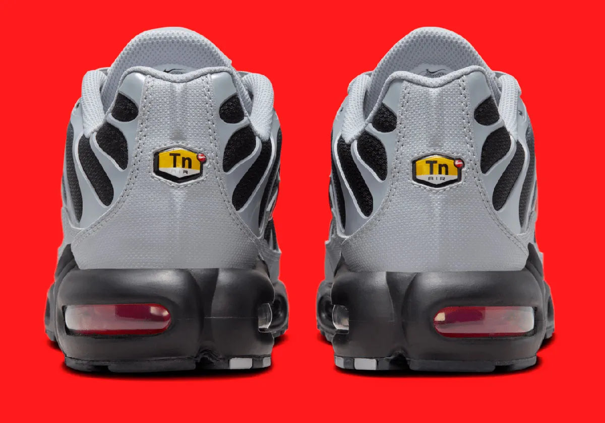 Nike Air Max Plus Wolf Grey Picante Red gris orange rouge noir 