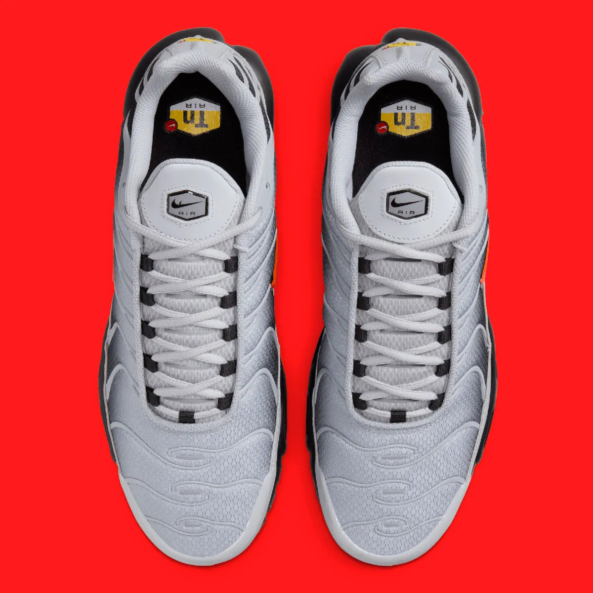 Nike Air Max Plus Wolf Grey Picante Red gris orange rouge noir 