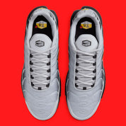 Nike Air Max Plus Wolf Grey Picante Red gris orange rouge noir 