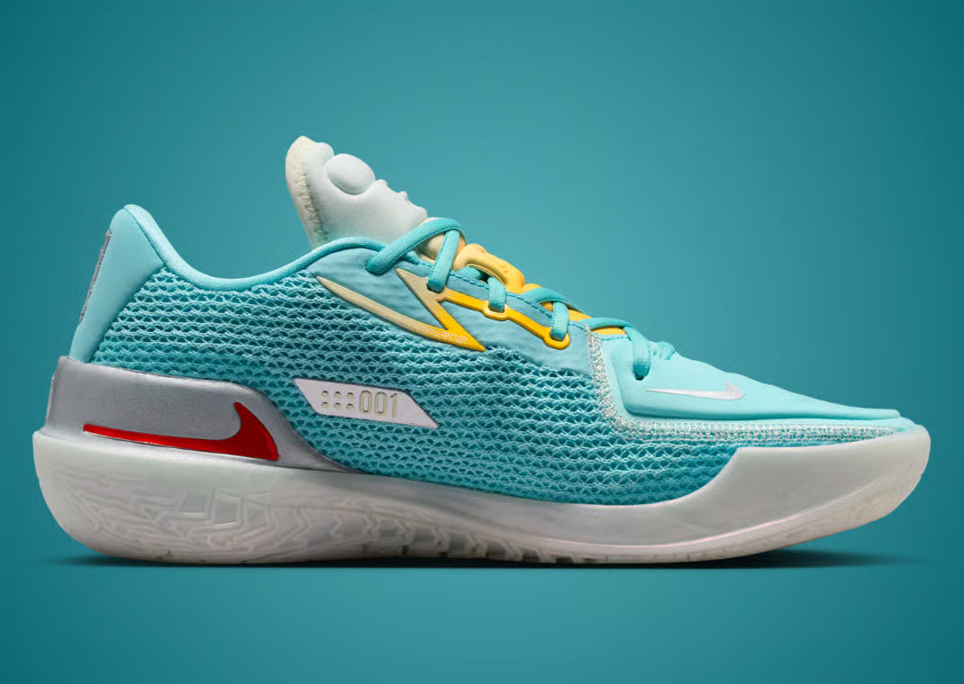 Nike Air Zoom GT Cut Titan x Dylan Harper Bleached Aqua en mesh bleu turquoise avec amorti Zoom Air et design performance basketball moderne.
