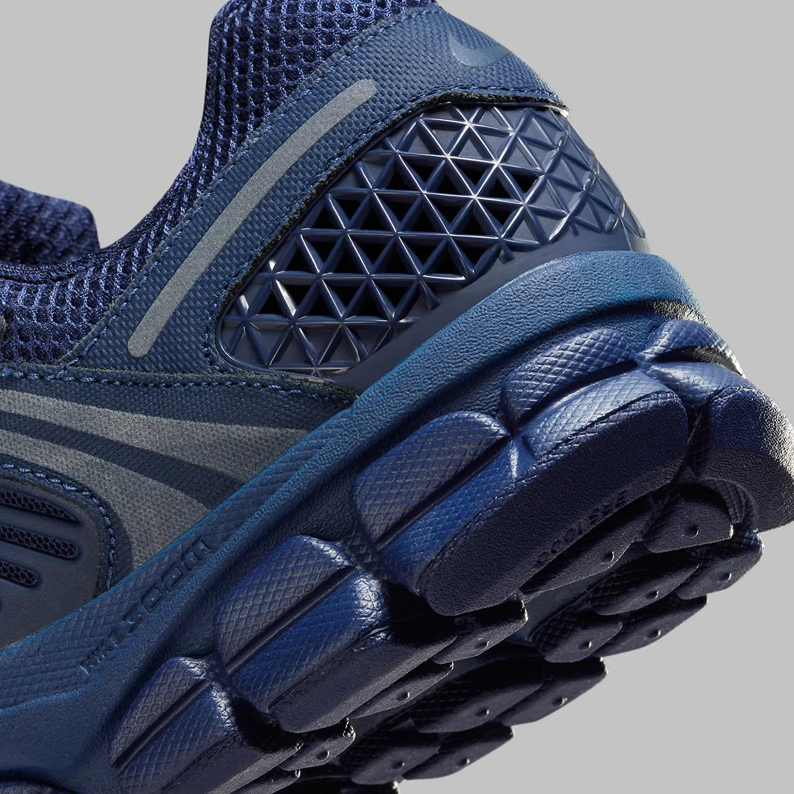 Nike Air Zoom Vomero 5 Midnight Navy bleu nuit gris 