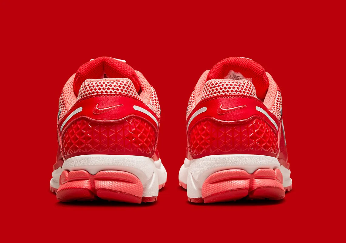 Nike Air Zoom Vomero 5 University Red blanc rouge argent