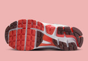 Nike Air Zoom Vomero 5 Valentine's Day blanc logo rouge rose coeur