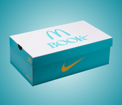 Nike Book 2 Sedona McDonald's avec tige en textile technique, renforts synthétiques, détails colorés inspirés du thème Sedona McDonald's et semelle extérieure à traction multidirectionnelle.