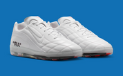 Sneaker Nike Cryoshot Zoom M9 Virgil Abloh Archives avec matériaux techniques translucides, amorti Zoom Air et design futuriste déstructuré.