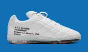 Sneaker Nike Cryoshot Zoom M9 Virgil Abloh Archives avec matériaux techniques translucides, amorti Zoom Air et design futuriste déstructuré.