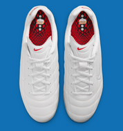 Sneaker Nike Cryoshot Zoom M9 Virgil Abloh Archives avec matériaux techniques translucides, amorti Zoom Air et design futuriste déstructuré.
