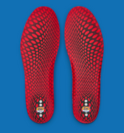 Sneaker Nike Cryoshot Zoom M9 Virgil Abloh Archives avec matériaux techniques translucides, amorti Zoom Air et design futuriste déstructuré.