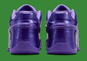 Sneaker Nike KD 19 Field Purple violette avec tige en mesh technique, amorti Zoom Air et design performance basketball moderne.  vu de derrière