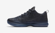 Nike Kobe 10 Elite Low Black Mamba Collection Fade to Black, chaussure de basketball basse en Flyknit issue du pack hommage à Kobe Bryant.