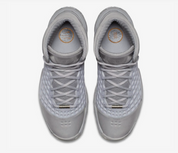 Nike Kobe 3 Black Mamba Collection Fade to Black, chaussure de basketball Nike au design géométrique issue du Fade to Black Pack de Kobe Bryant.