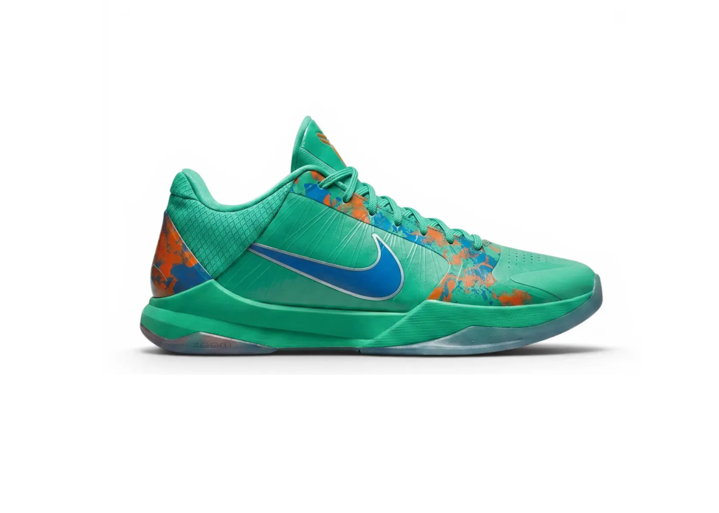 Sneaker Nike Kobe 5 Protro Jalen Brunson NY vs. NY PE avec détails inspirés de New York, amorti Zoom Air et silhouette basketball basse haute performance.