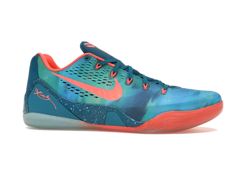 Nike Kobe 9 Peach Jam avec tige en mesh technique respirant, renforts synthétiques, détails inspirés du tournoi Peach Jam et semelle extérieure à traction multidirectionnelle.