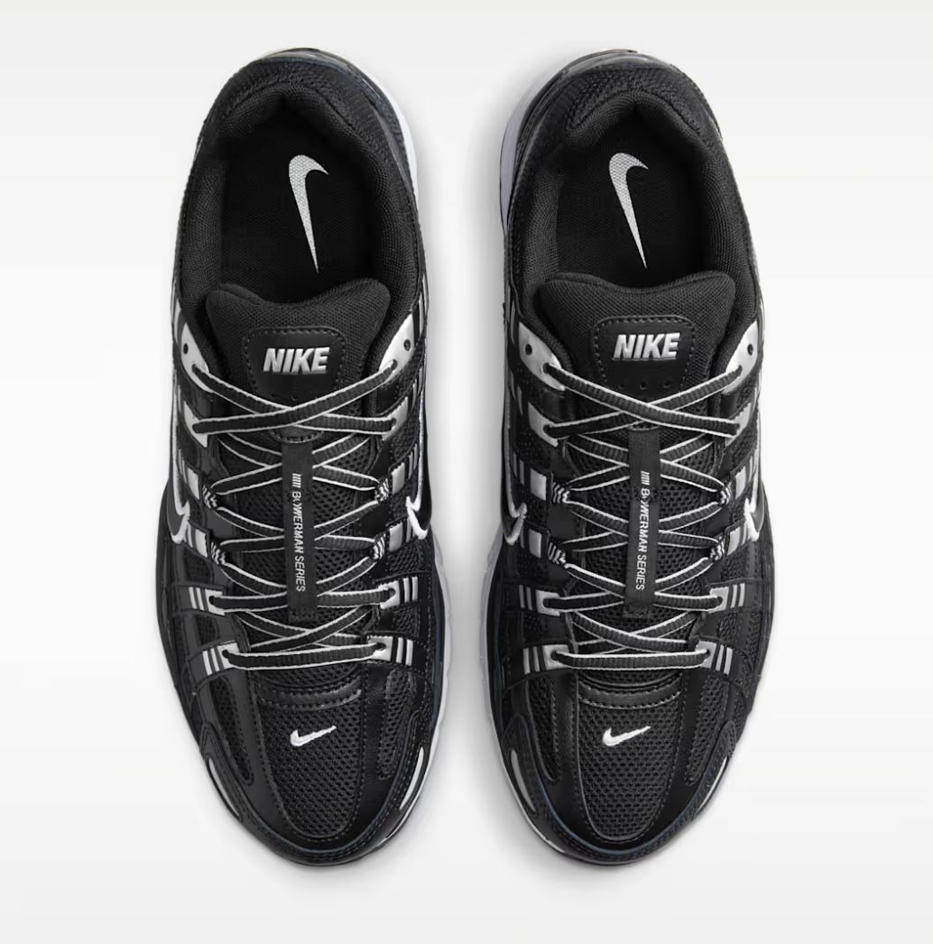 Nike P-6000 Black White Metallic Silver noire, blanche et argentée avec mesh respirant, renforts superposés et détails Metallic Silver vue du dessus. 