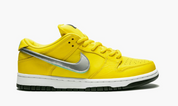 Nike SB Dunk Low Diamond Supply Co. Canary Diamond, sneaker de skateboard issue de la collaboration Nike SB x Diamond Supply Co. avec coloris jaune Canary et finitions premium.