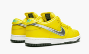 Nike SB Dunk Low Diamond Supply Co. Canary Diamond, sneaker de skateboard issue de la collaboration Nike SB x Diamond Supply Co. avec coloris jaune Canary et finitions premium.