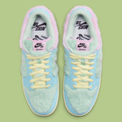 Nike SB Dunk Low Verdy Visty fourure poils doux vert rose bleu jaune 