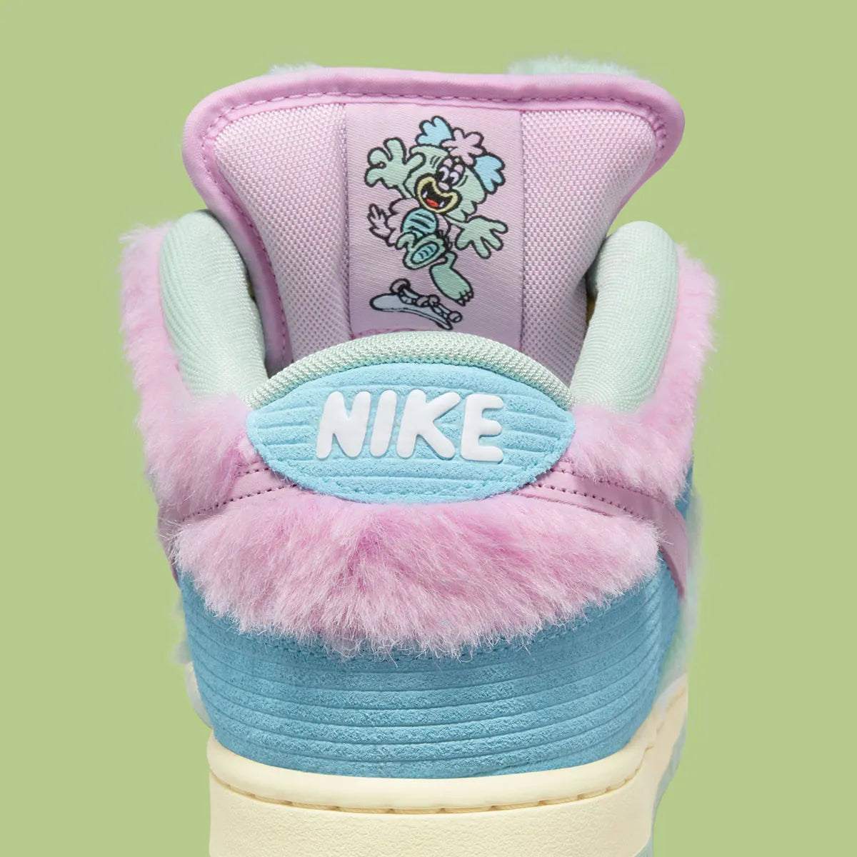 Nike SB Dunk Low Verdy Visty fourure poils doux vert rose bleu jaune 