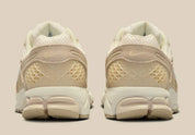 Nike Zoom Vomero 5 Beach Light Khaki blanc crème marron