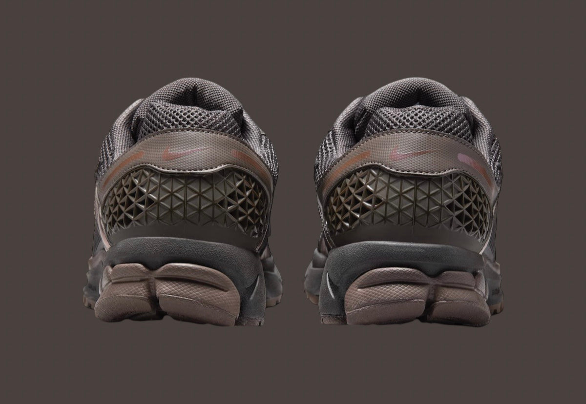 Nike Zoom Vomero 5 Cave Stone pierre roche blanc gris noir marron 