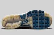 Nike Zoom Vomero 5 Cheung Ka Long Don't Lose Your Way bleu blanc marron gris beige blanc 